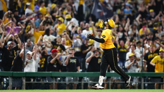 Santana punctuates his epic walkoff blast with equally stylish strut taken at PNC Park (Pirates)